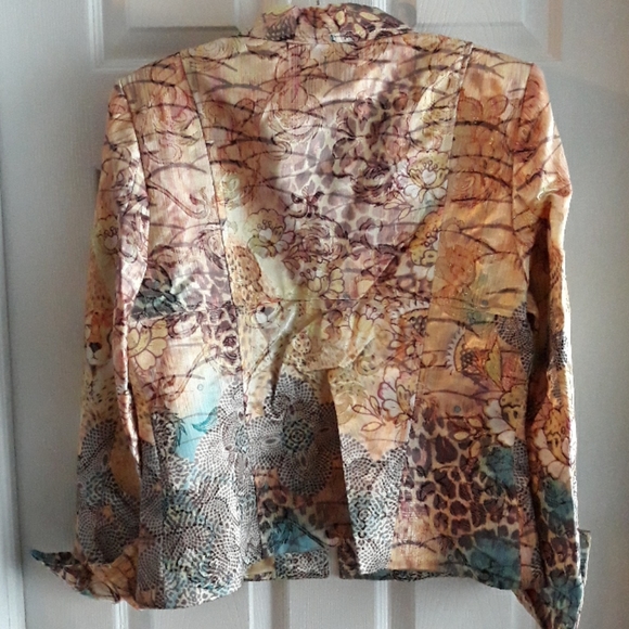 Short jacket - Picture 2 of 3